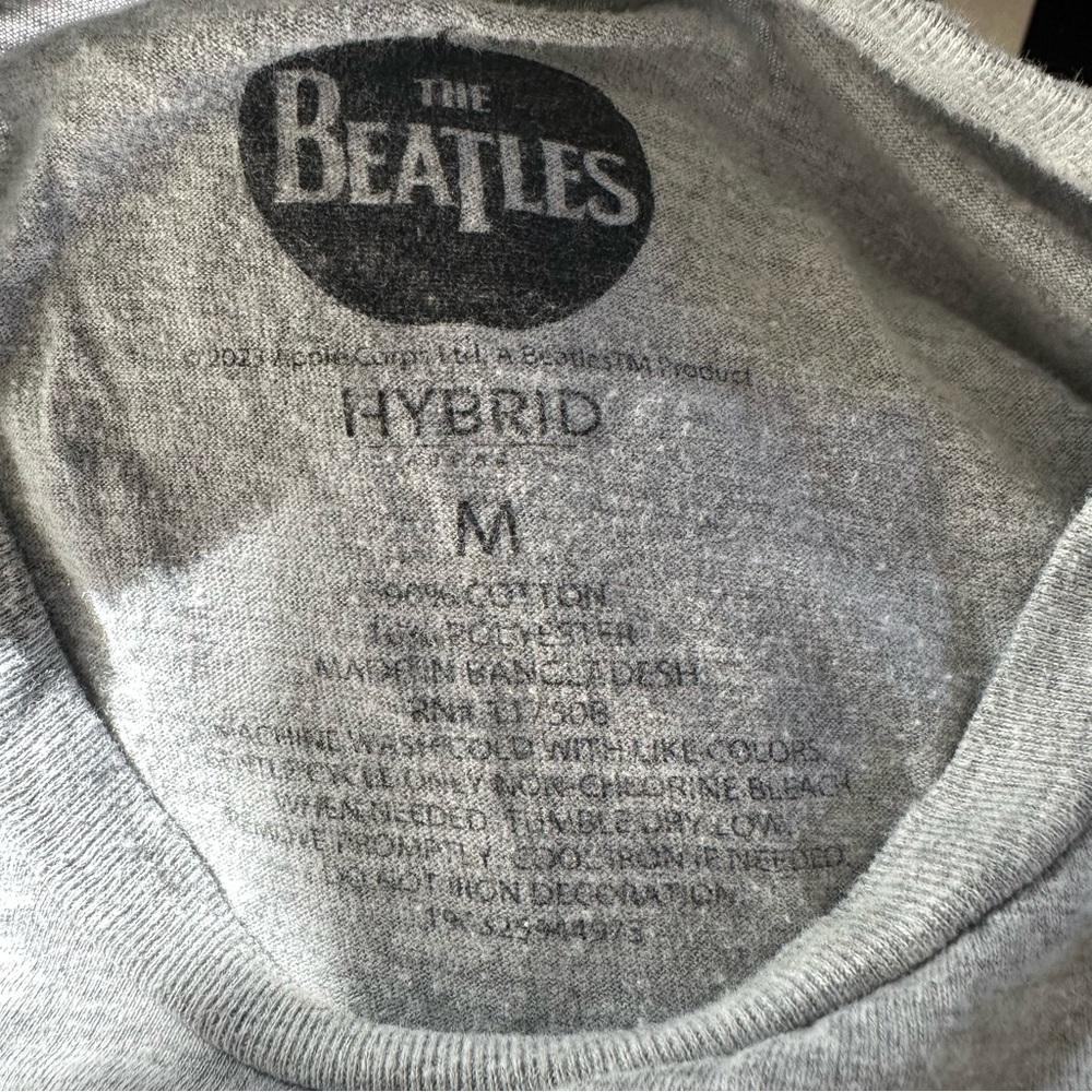 The Beatles Abbey Road Graphic T-Shirt Sz M Unisex - Picture 3 of 4